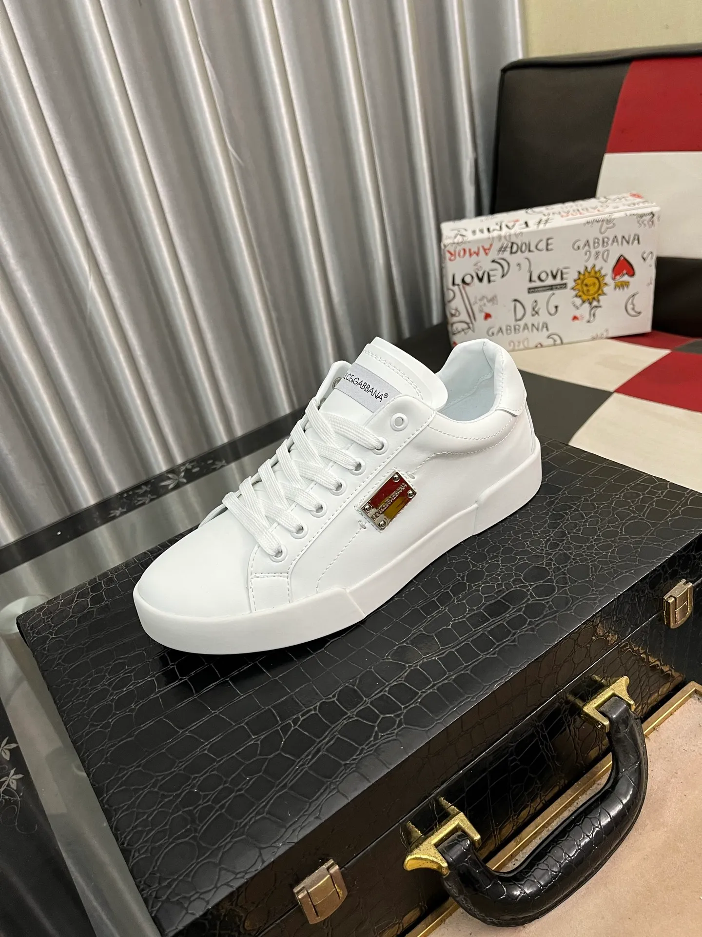 Men's shoes 💰400⌚️⌚️【DG】The latest official website high-top casual, men's shoes original quality imported first-layer cowhide stitching ➕Yangli [Proud] In terms of materials and workmanship, it beats all versions on the market💕Highest quality shipments. Real photos, imported fabrics highlight the unique charm of the brand😘Shoelaces are also original custom-made👻Classic lace-up shoes are very comfortable on the feet , code number 35-462️⃣color optional